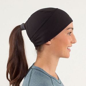 Lululemon running beanie